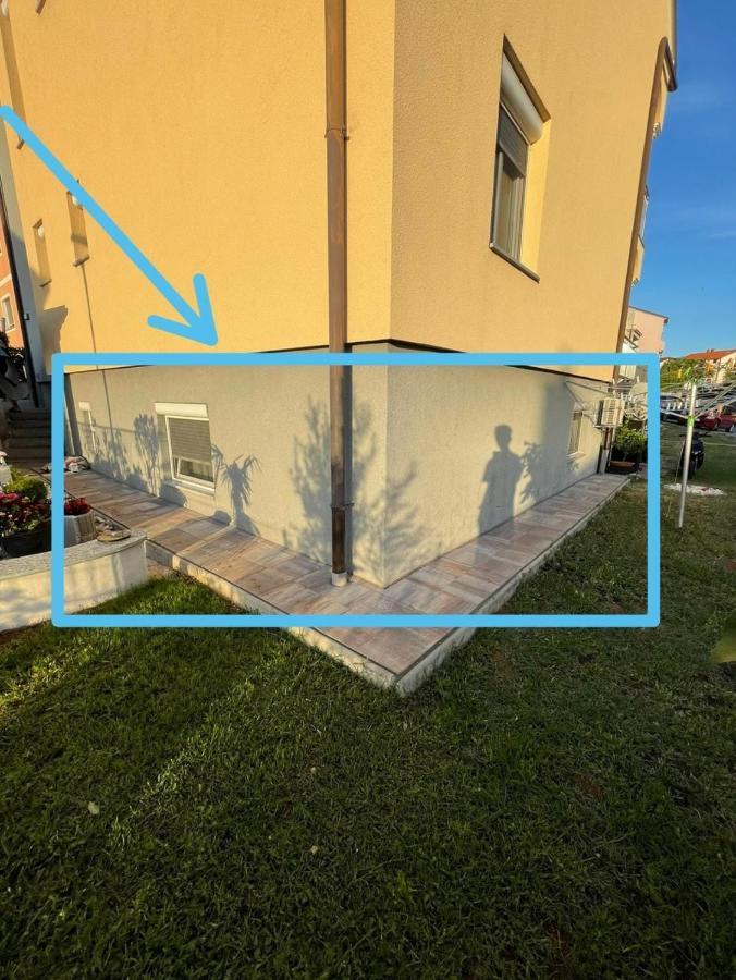 Moderne Souterrainwohnung Crikvenica Kültér fotó